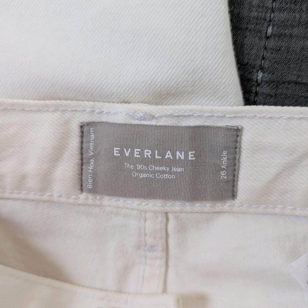 Everlane Cream 'The 90s Cheeky Jean' Ankle Cropped Jeans